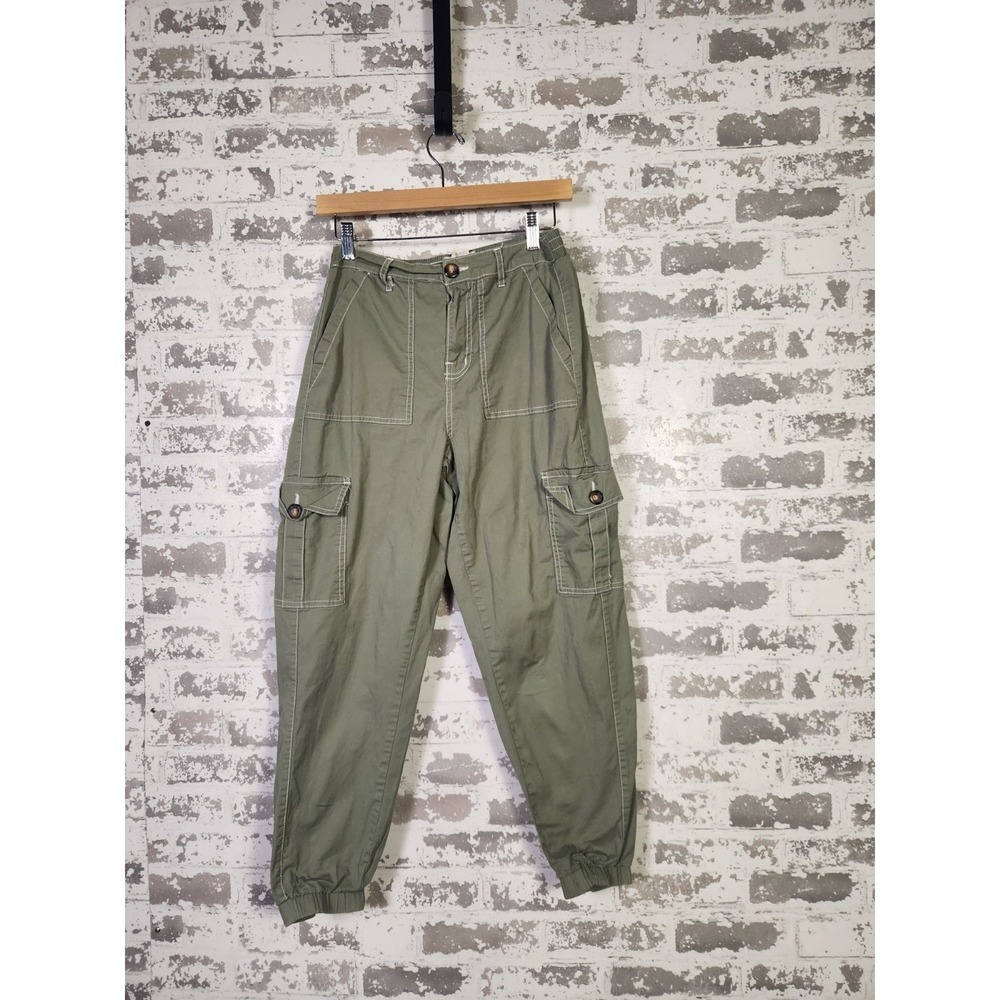 Y2K Style Cropped Cargo Joggers Size Medium Green Utility Gorpcore Baggy